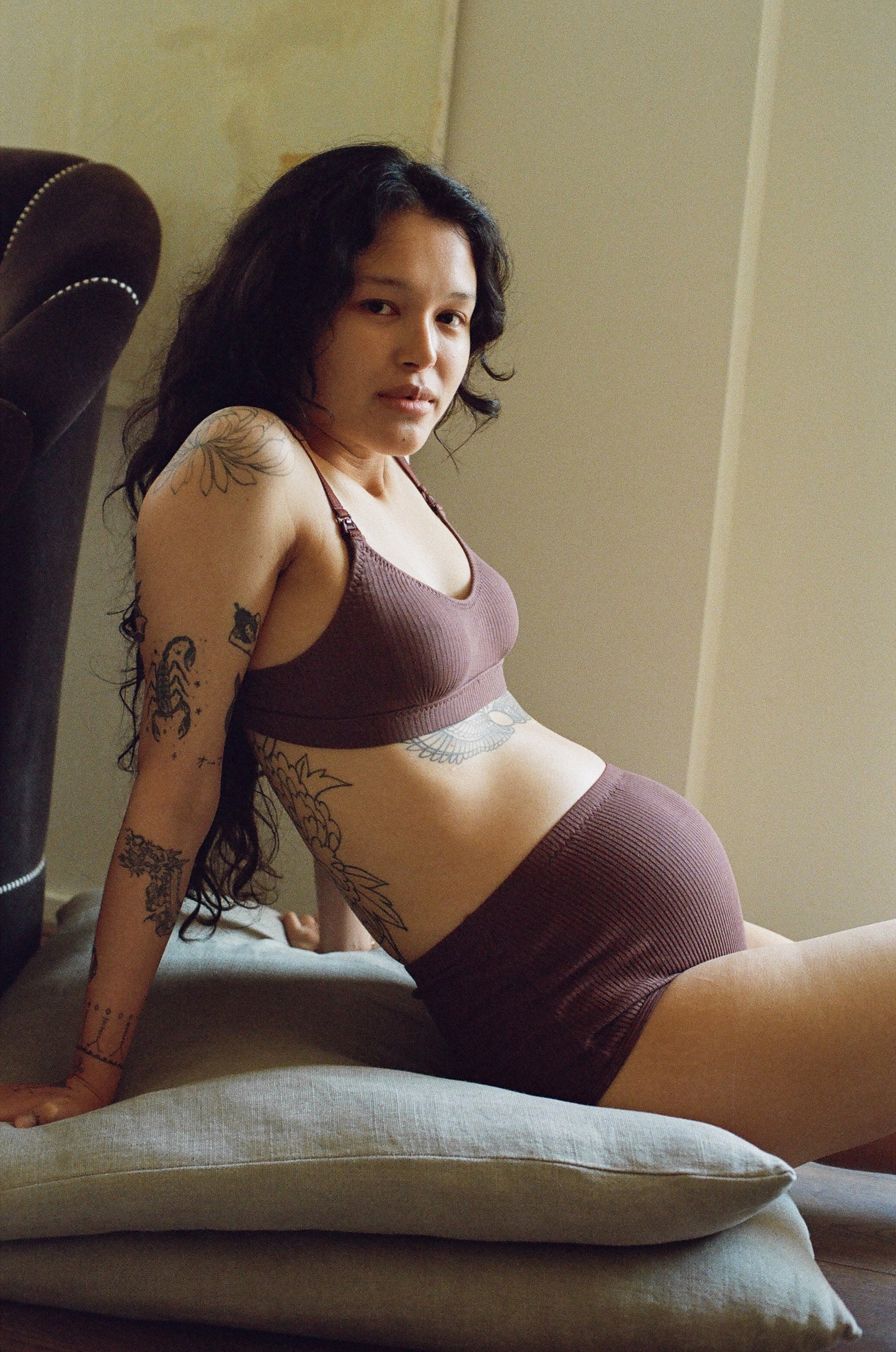 Jane Maternity Crop - Raisin